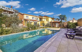 4 Bedroom Cozy Home In Opatija